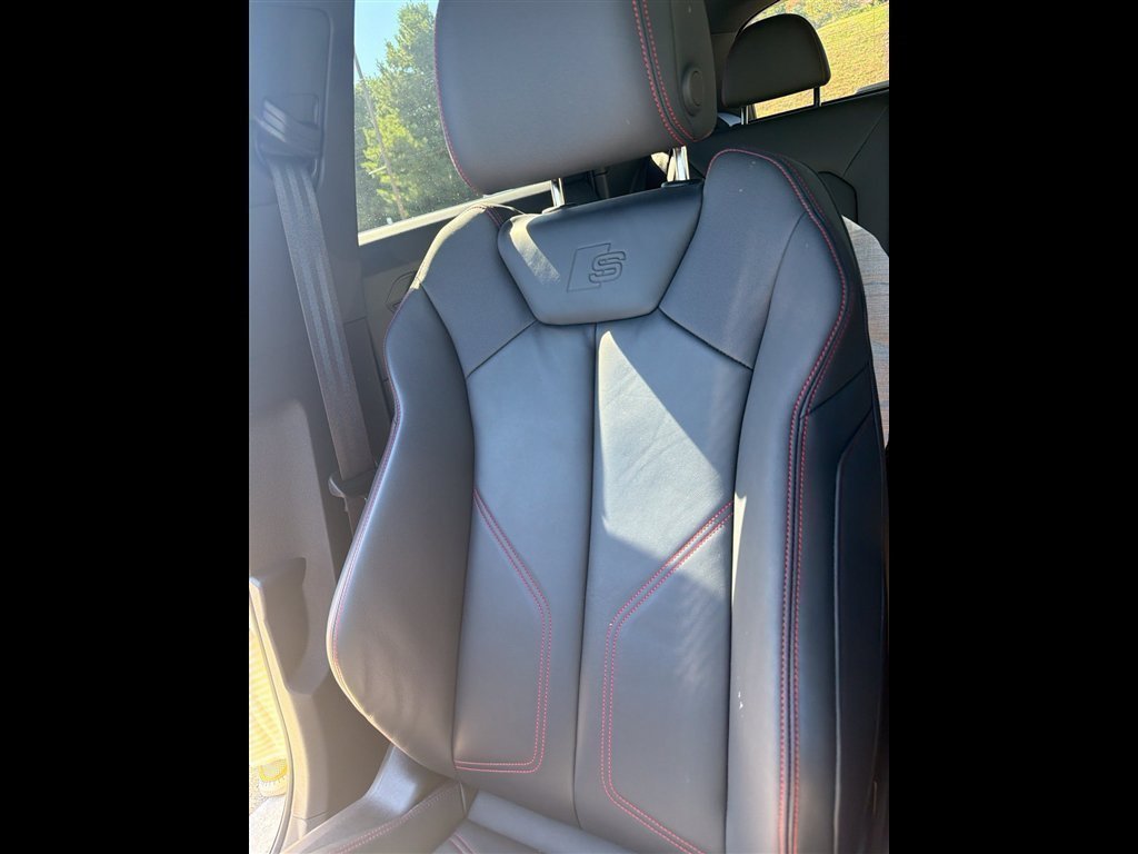Used 2025 White Audi Premium Plus image 6