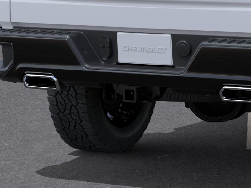 New 2026 Summit White Chevrolet Custom Trail Boss image 14
