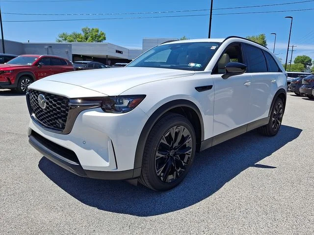 New 2026 White Mazda 3.3 Turbo Premium image 2