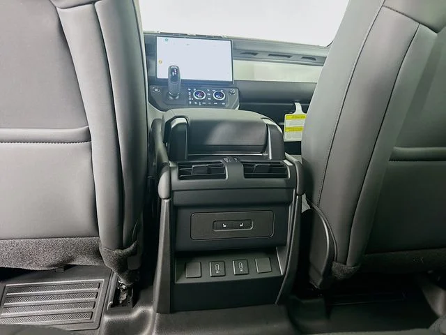 Certified Used 2026 Borasco Grey Land Rover S image 24