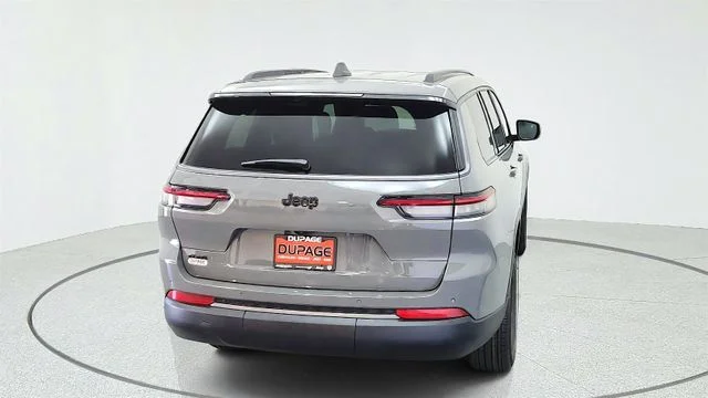 New 2027 Sting-Gray Clear-Coat Paint Jeep Laredo Altitude image 10