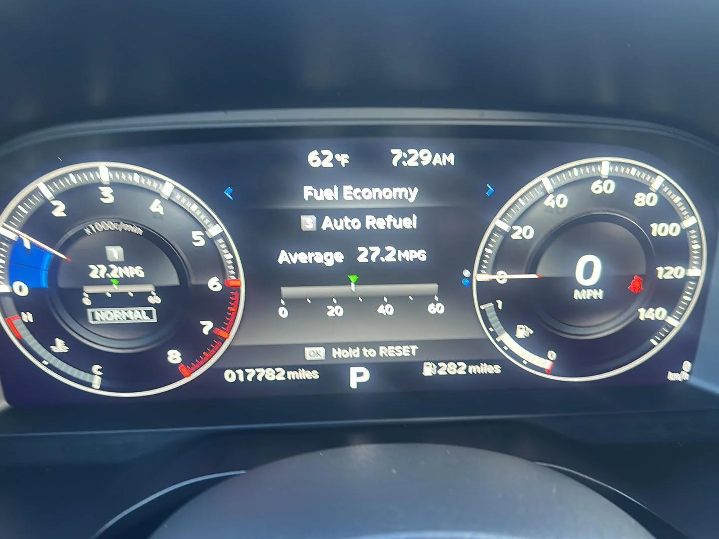 Used 2024 White Diamond Mitsubishi SEL image 27