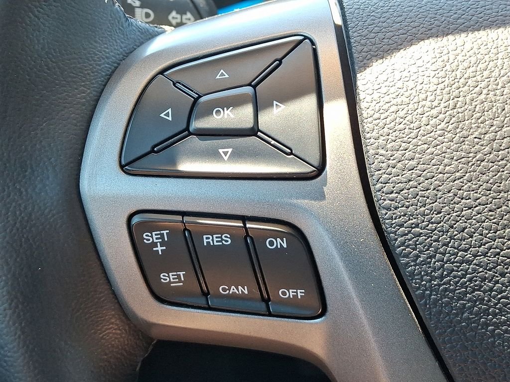 Used 2020 Lightning Blue Metallic Ford XLT image 21