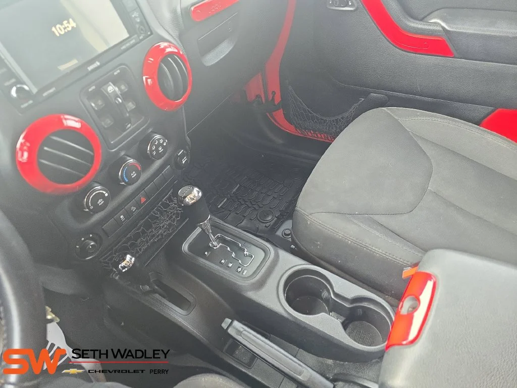 Used 2015 Red Jeep Sport image 22