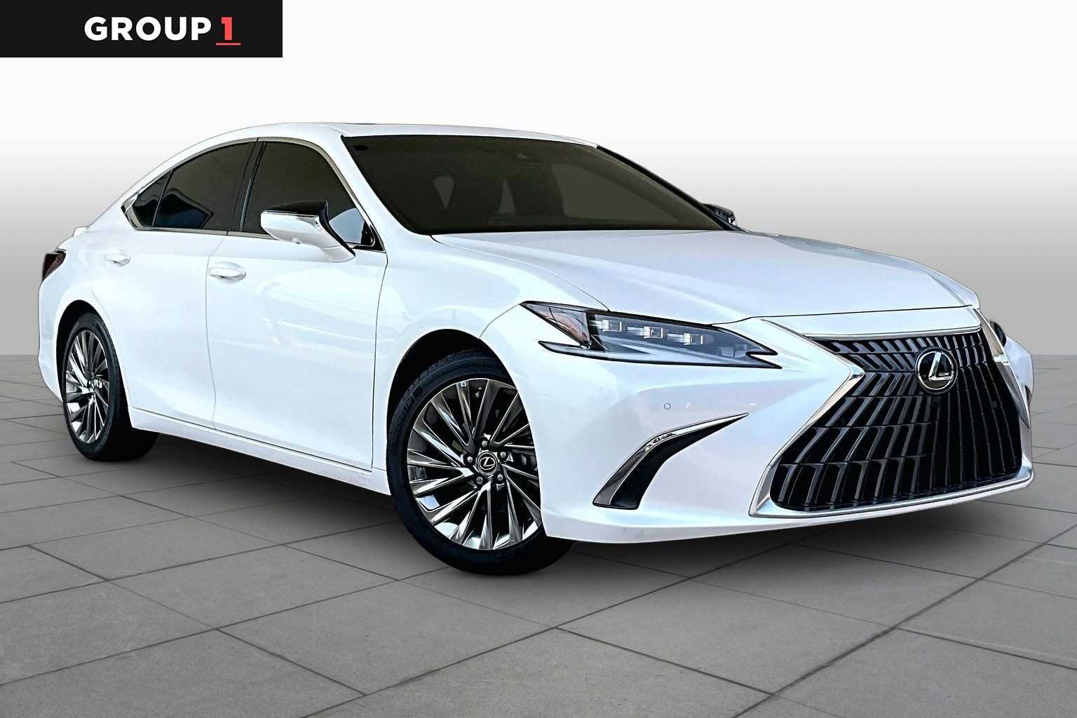 Used 2024 Eminent White Pearl Lexus Ultra Luxury image 3