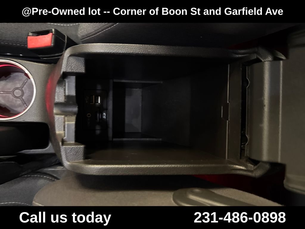 Used 2014 Red Ford ST image 26