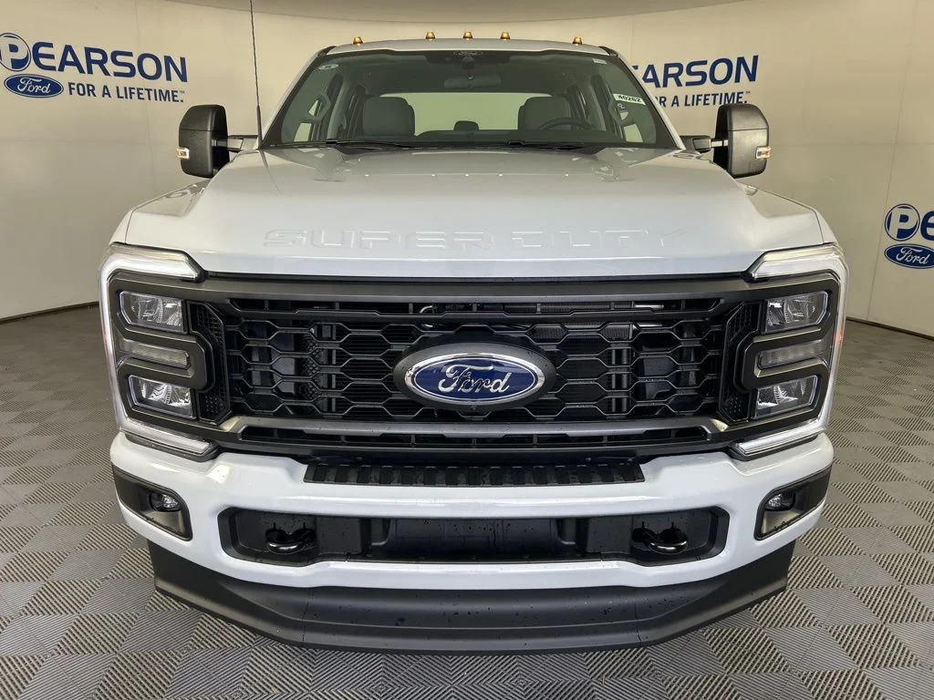 2026 Ford F-250 Super Duty XL - Photo 3