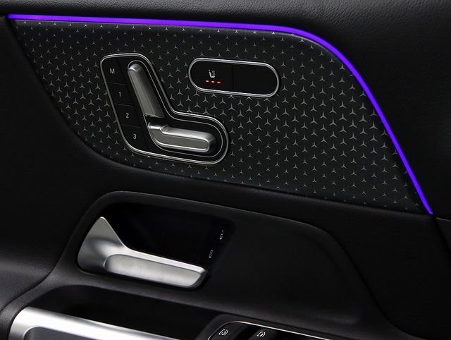 2025 Mercedes-Benz GLB Base - Photo 24