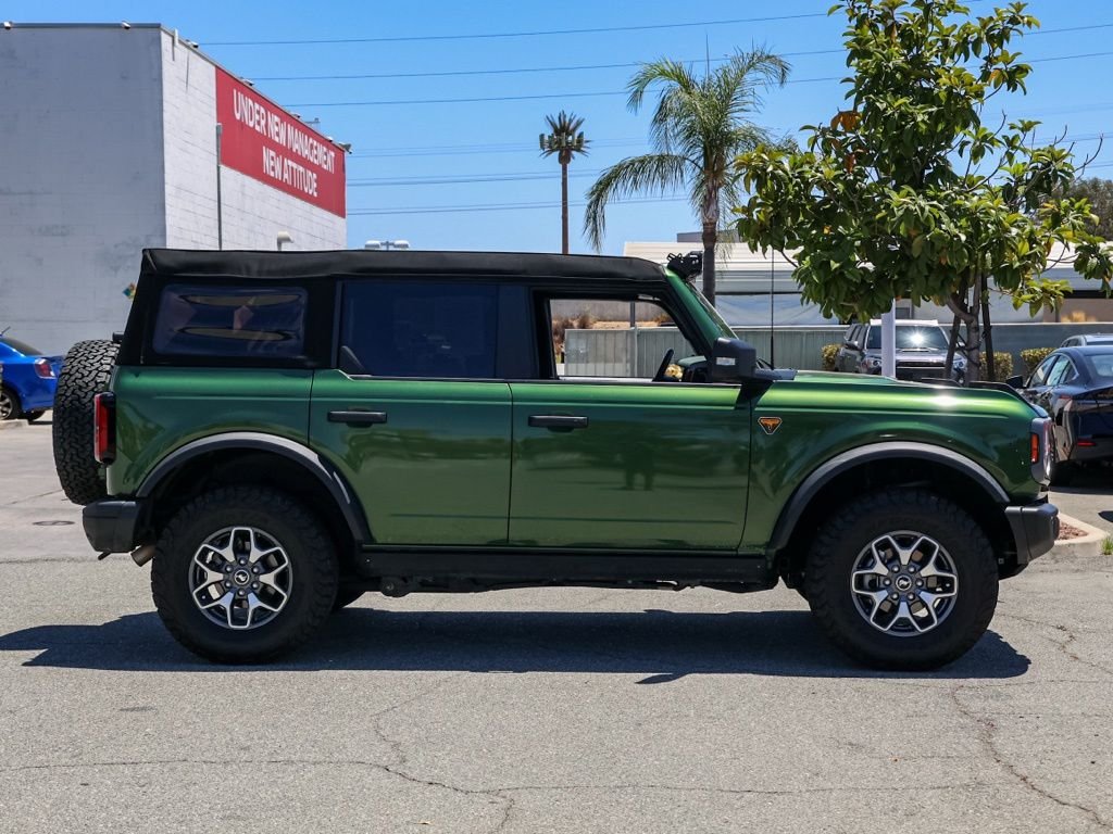 Used 2023 Green Ford Badlands image 2