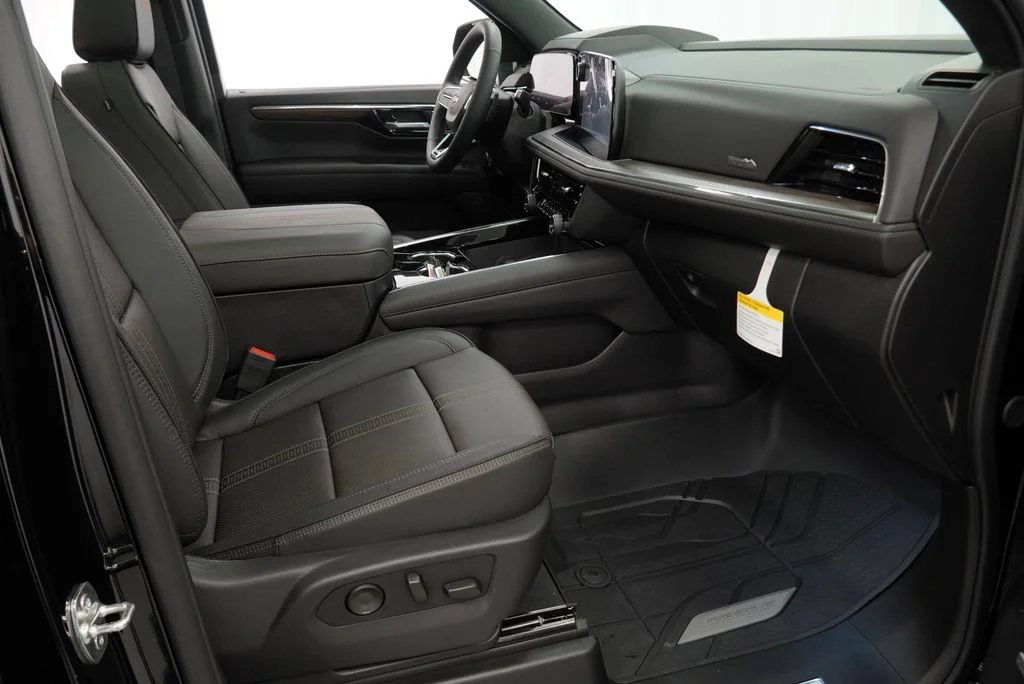 New 2026 Black Chevrolet High Country image 35