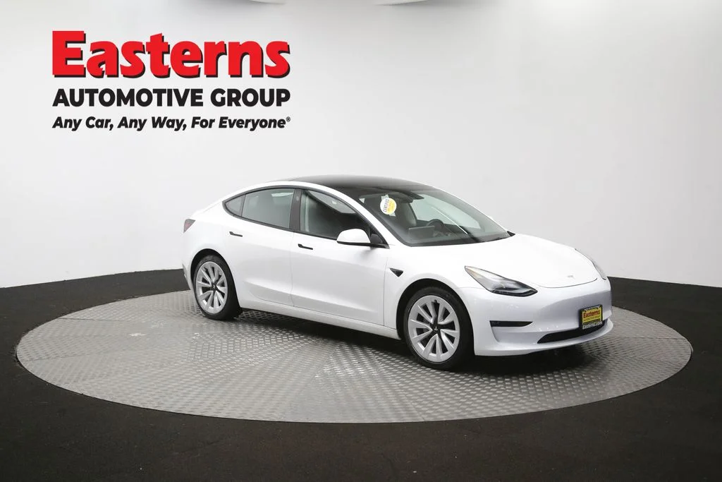 Used 2022 White Tesla Long Range image 45