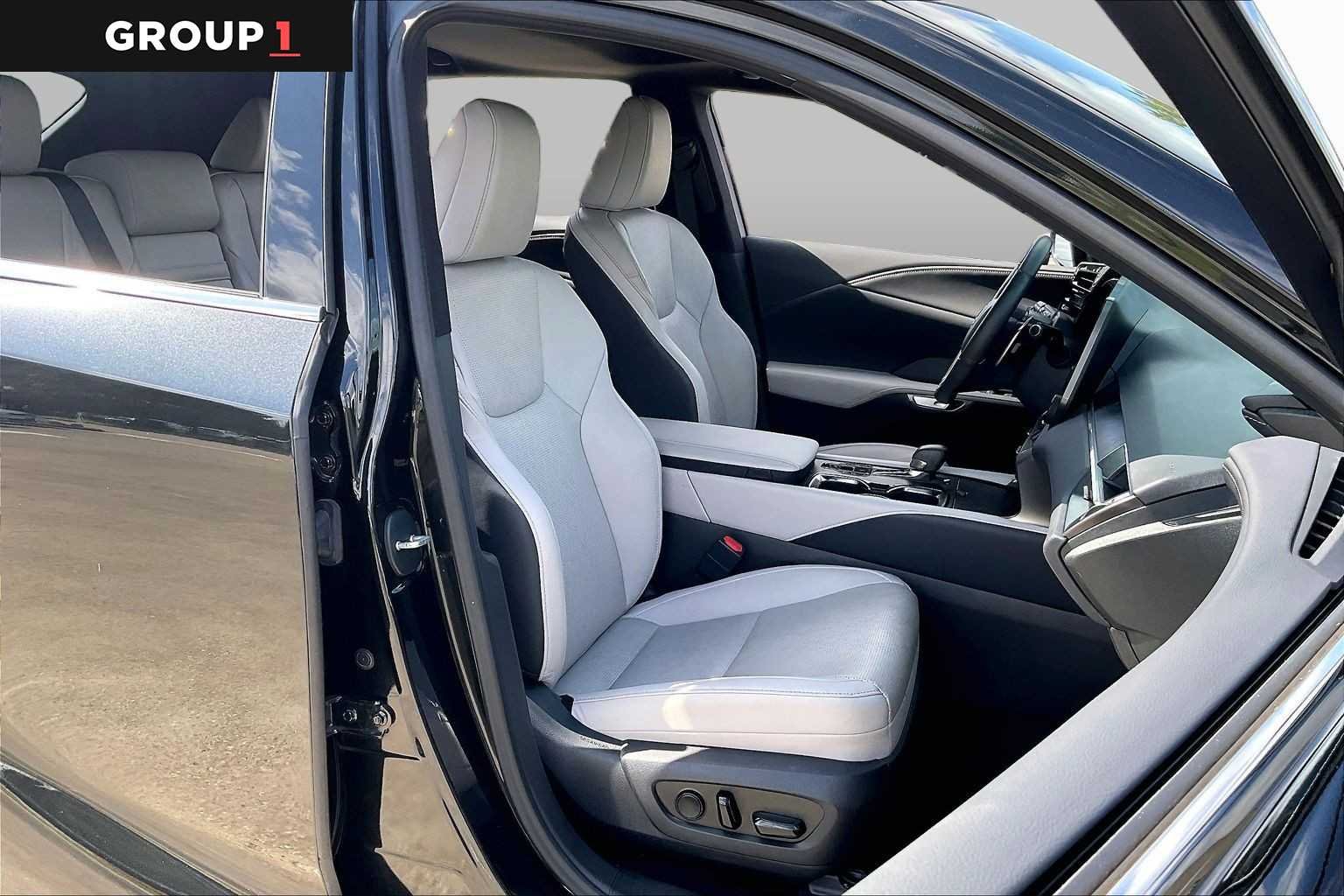 Certified Used 2024 Caviar Lexus Premium Plus image 8
