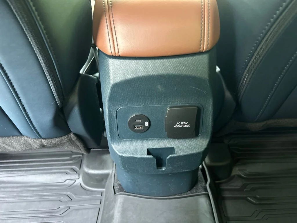 Used 2023 Blue Ford Lariat image 29