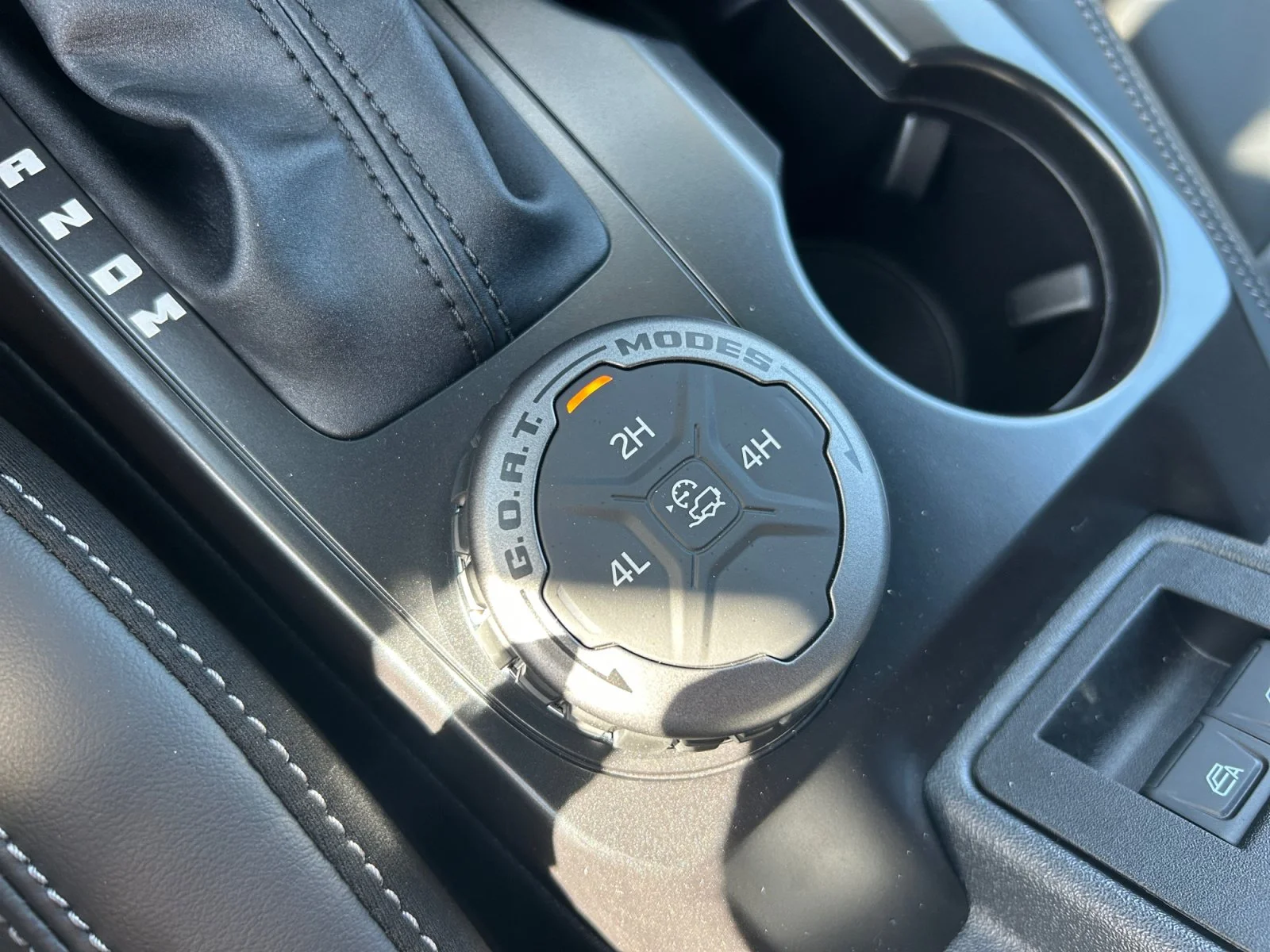 New 2026 Avalanche Grey Ford Outer Banks image 20