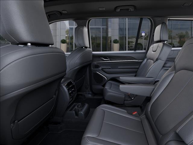 New 2026 Baltic Gray Metallic Clear-Coat Exterior Paint Jeep Limited image 23