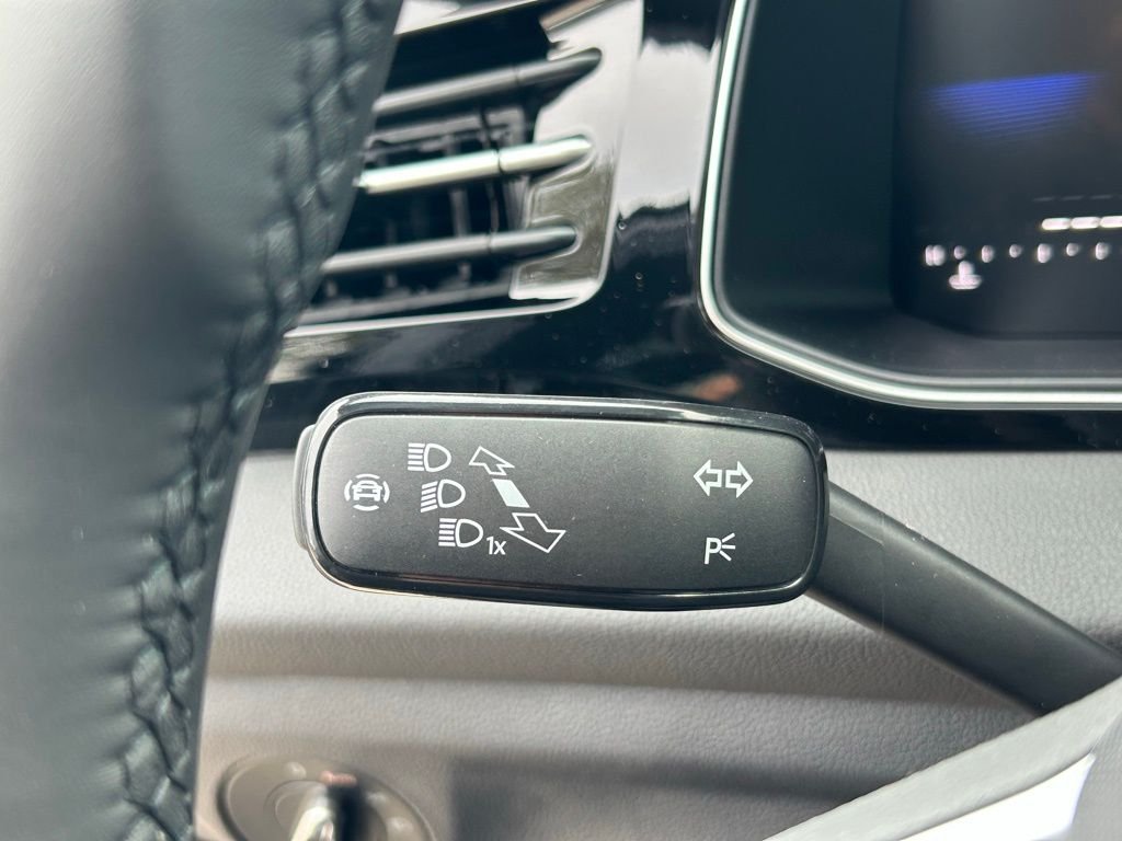 New 2026 Black Volkswagen 1.5T Sport image 28