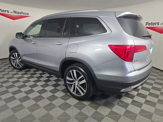 Certified Used 2017 White Diamond Pearl Honda Touring image 29