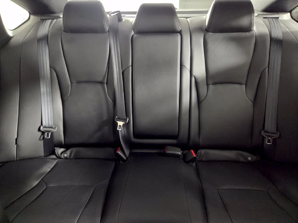 Used 2025 Solar Silver Metallic Honda Sport-L image 20