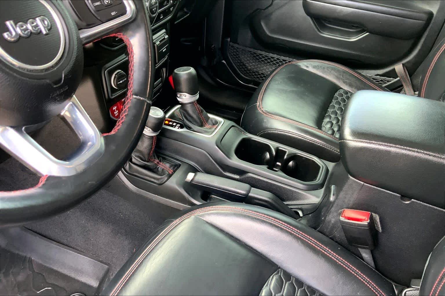 Used 2021 Granite Crystal Metallic Clearcoat Jeep Rubicon image 16