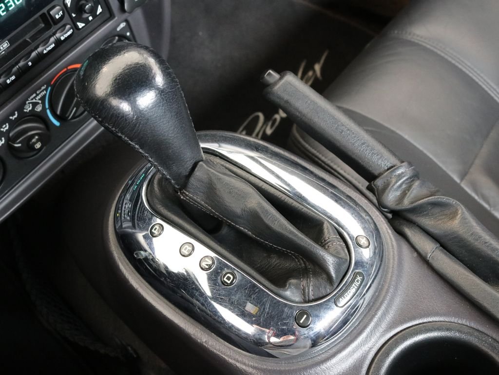 Used 2001 Blue Chrysler Base image 29
