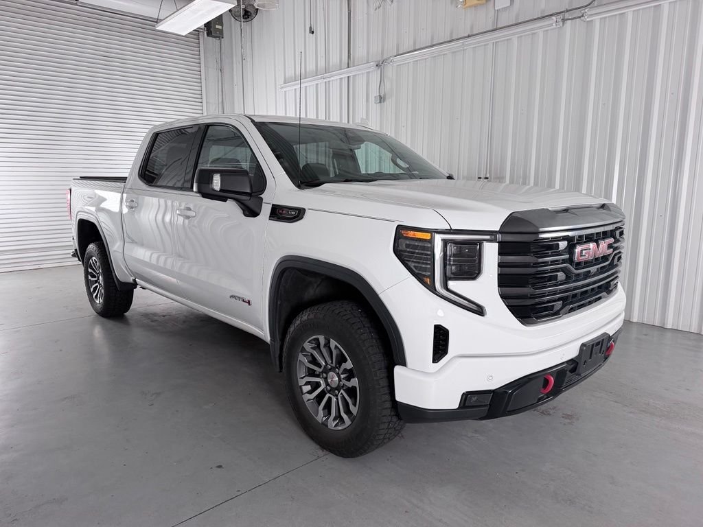 Used 2023 White GMC AT4 image 3