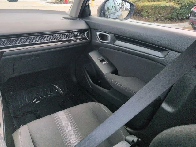 Certified Used 2023 2023 HONDA CIVIC HATCHBACK LX Honda LX image 16