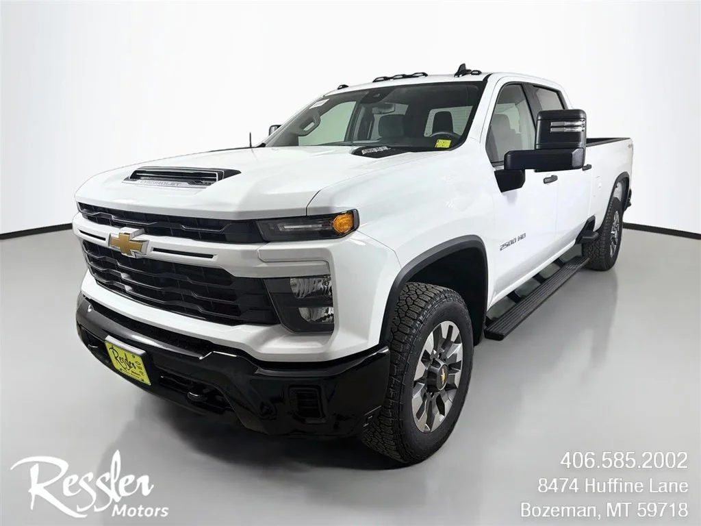 New 2026 Summit White Chevrolet Custom image 1