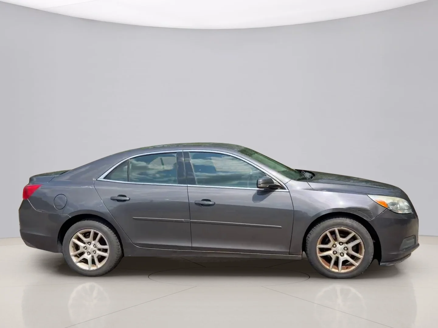 Used 2013 Gray Chevrolet LT image 6