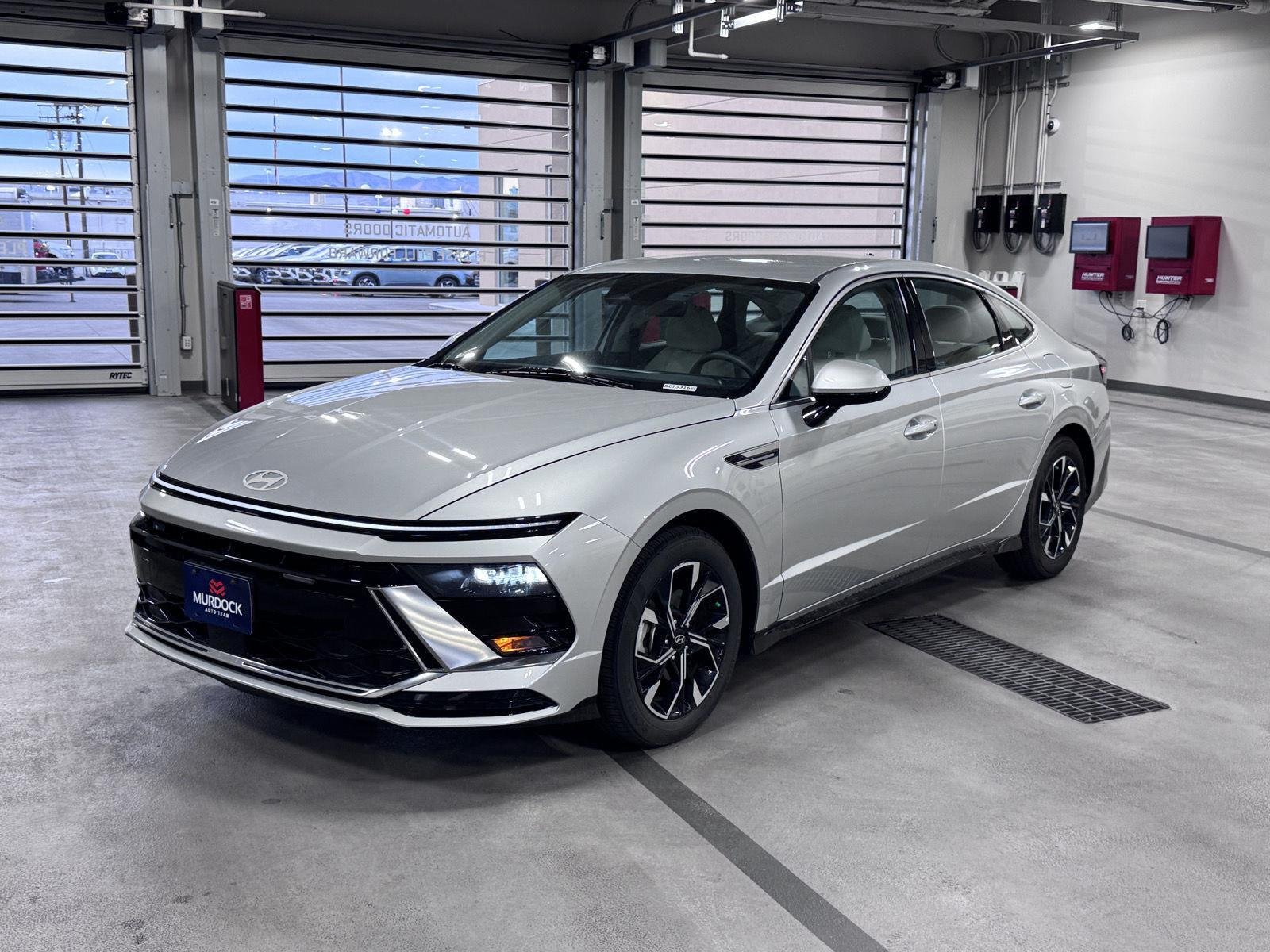 2025 Hyundai Sonata SEL - Photo 14