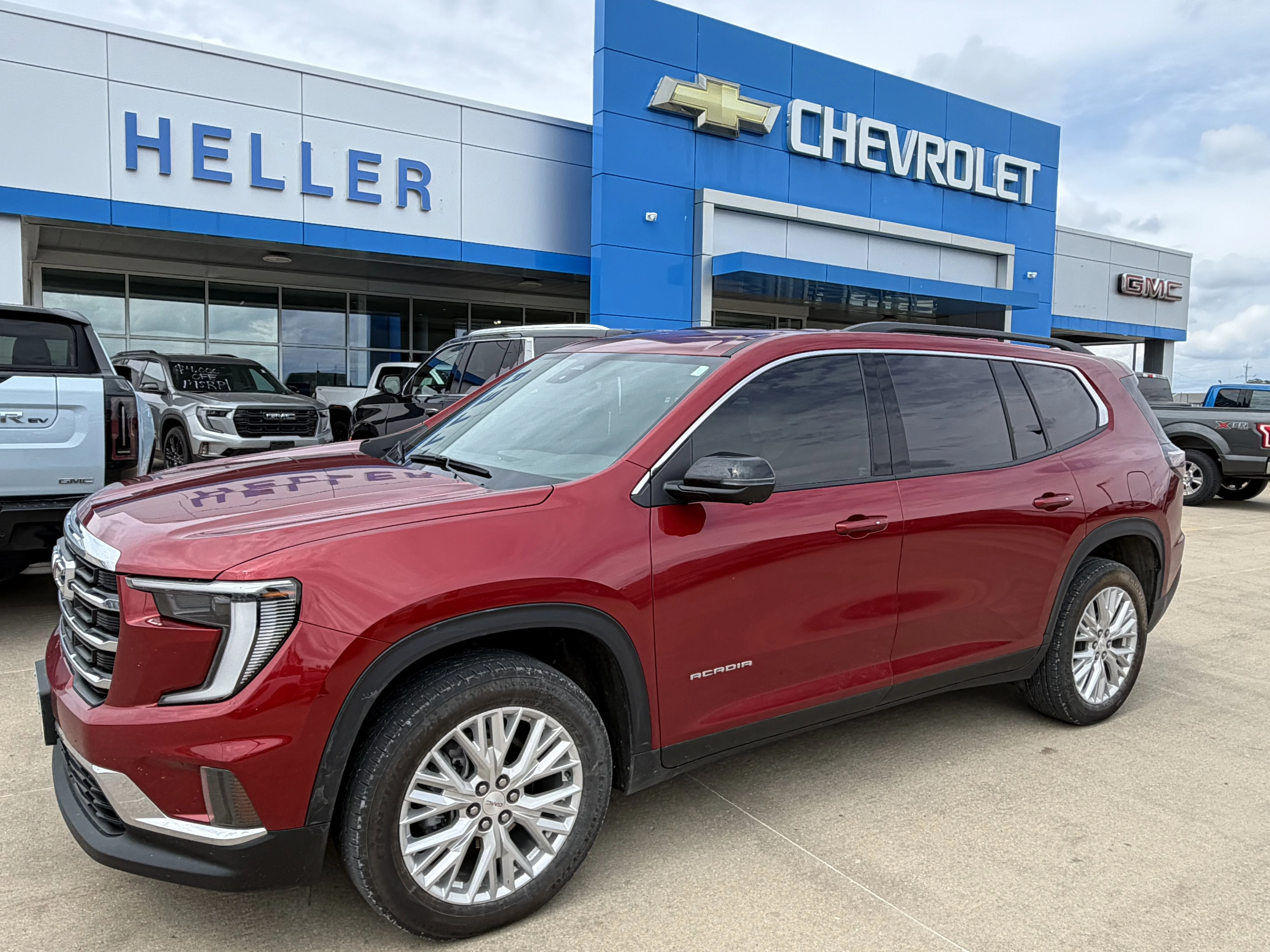 Used 2024 Volcanic Red Tintcoat GMC Elevation image 3