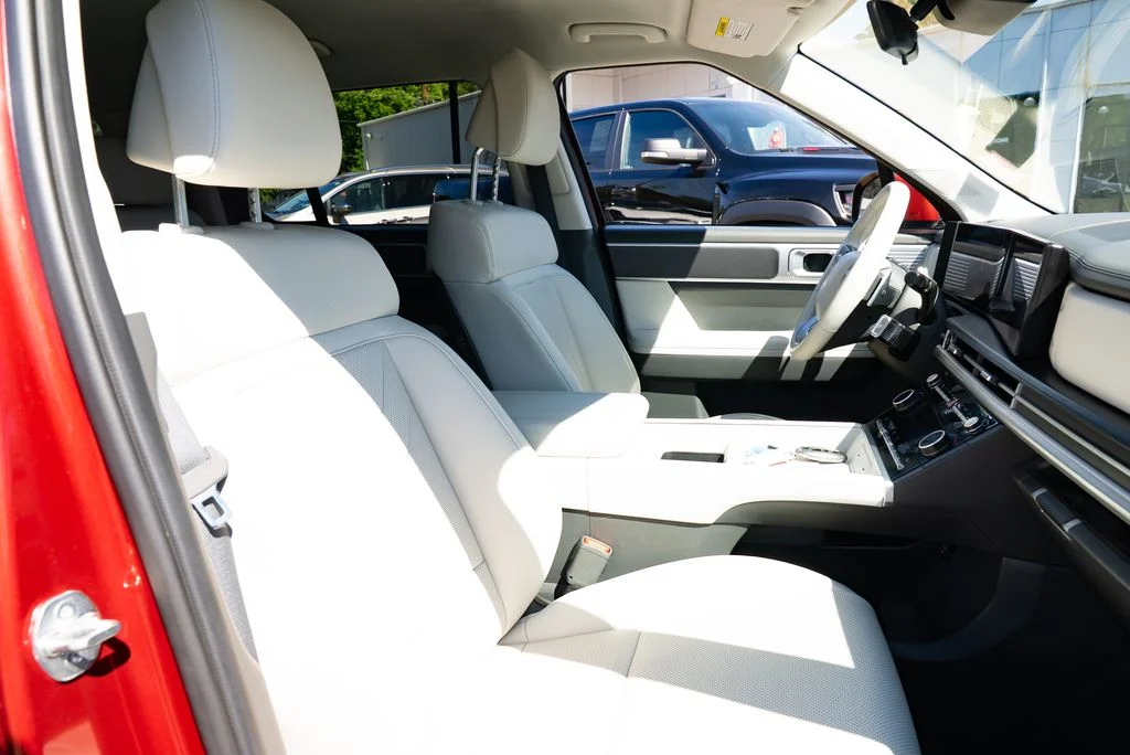 Used 2024 Red Hyundai SEL image 23