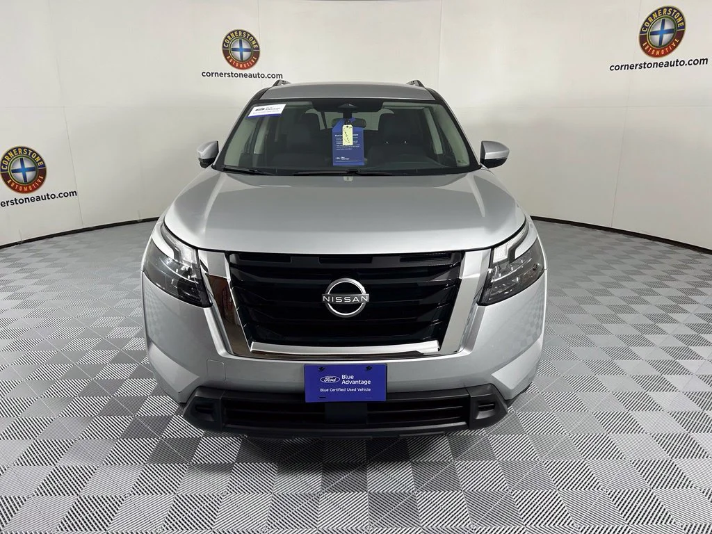 Used 2024 Silver Nissan SV image 14