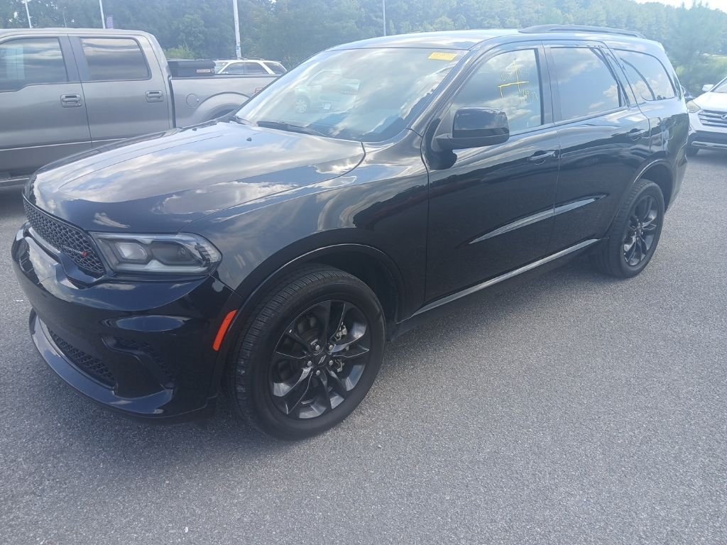 Used 2023 Black Dodge SXT image 2