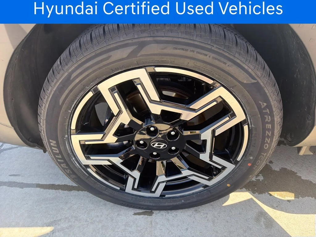Certified Pre-Owned 2025 Hyundai Santa Cruz Limited