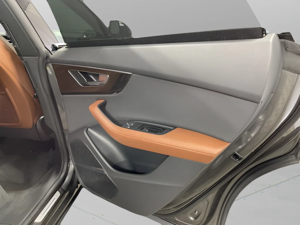 2022 Audi Q8 Premium Plus - Photo 31