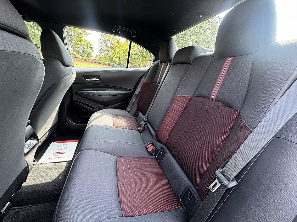 Used 2025 Ice Toyota SE image 10