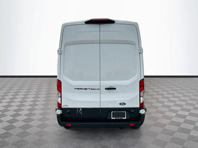 New 2026 Oxford White Ford Base image 5