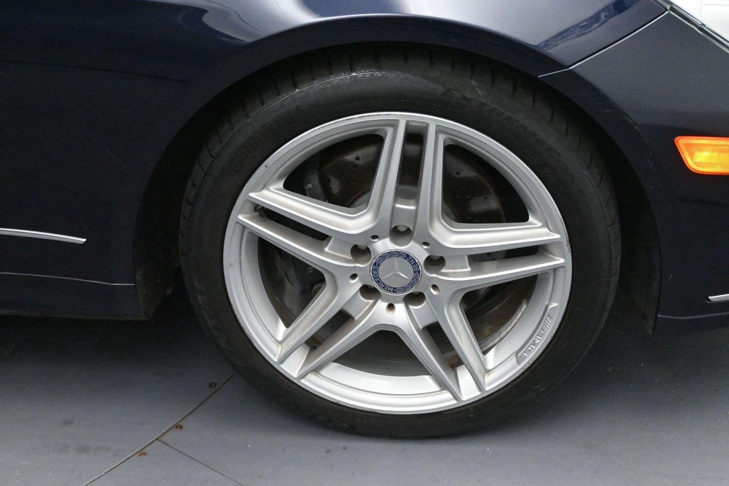 Used 2011 Capri Blue Metallic Mercedes-Benz E 350 image 32