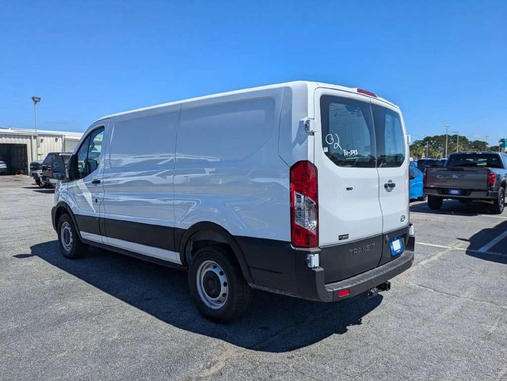 New 2027 White Ford Base image 7