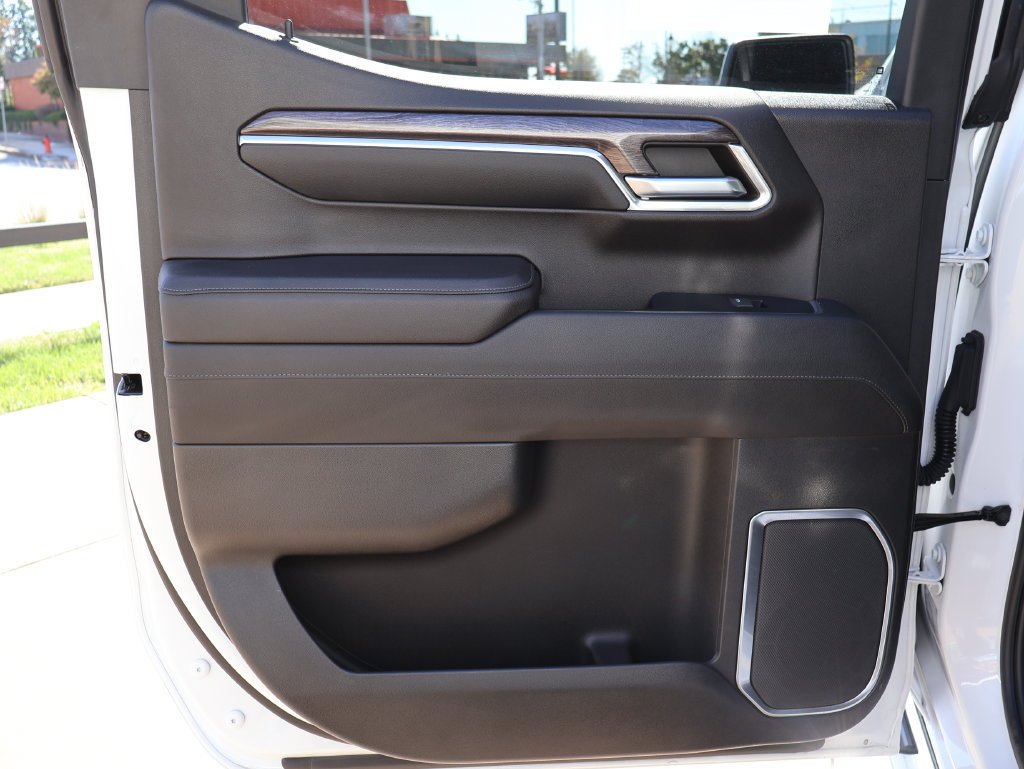 2023 Chevrolet Silverado 1500 LTZ - Photo 14