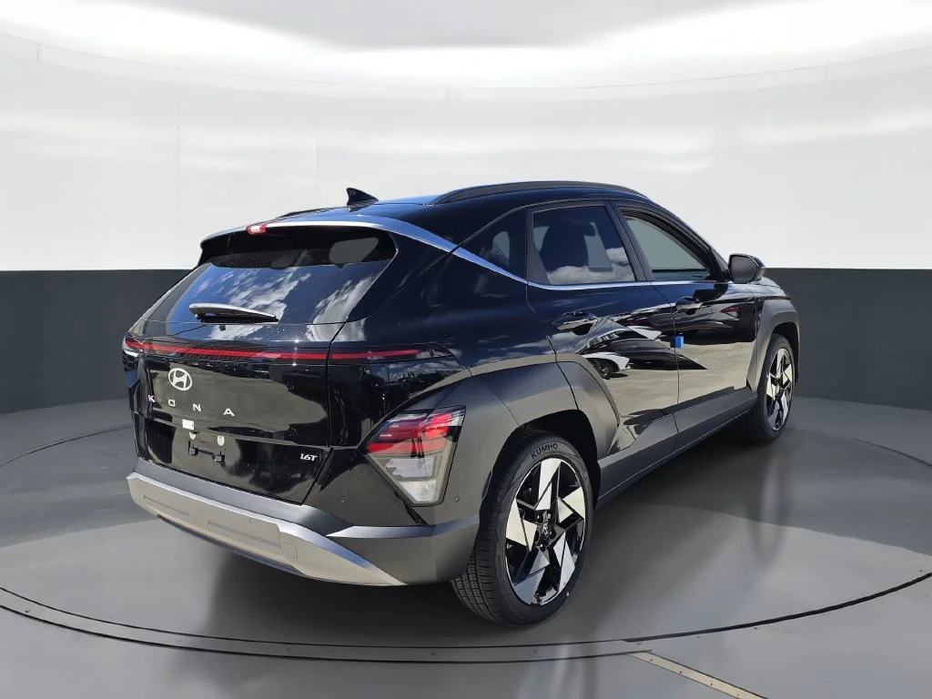 New 2027 Black Hyundai Limited image 3
