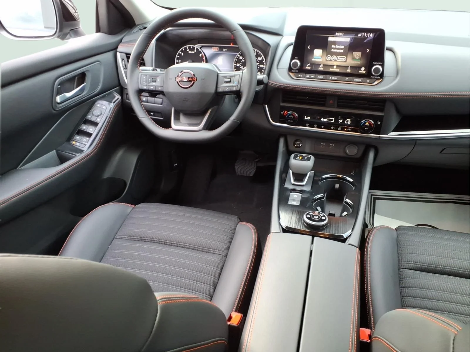 New 2026 Everest White Pearl TriCoat Nissan Rock Creek® image 8