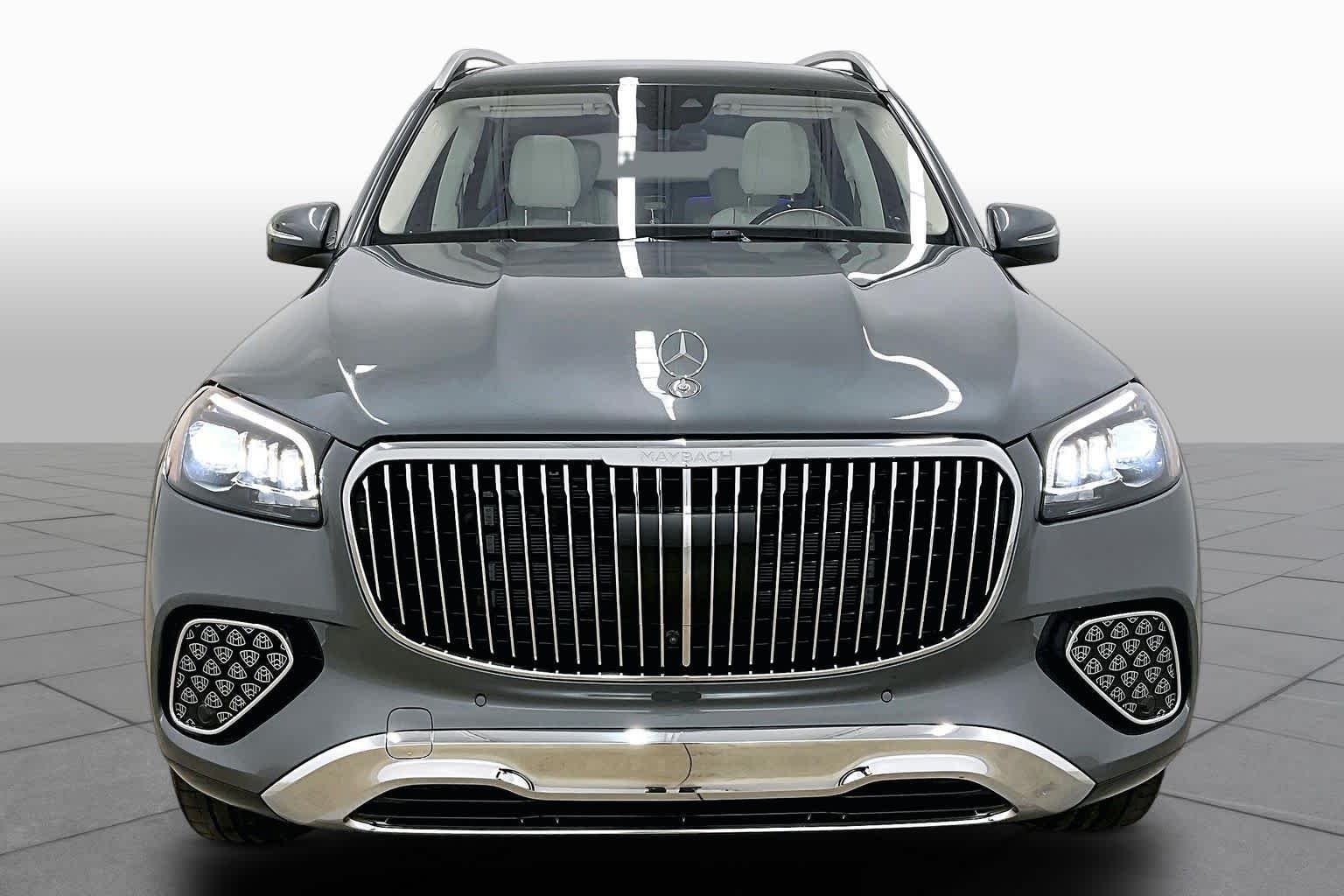 Certified Used 2026 Selenite Grey Metallic Mercedes-Benz Maybach GLS 600 image 4