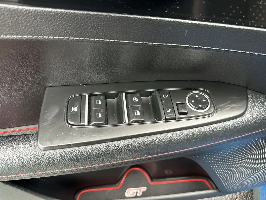 Used 2022 Blue Kia GT image 13
