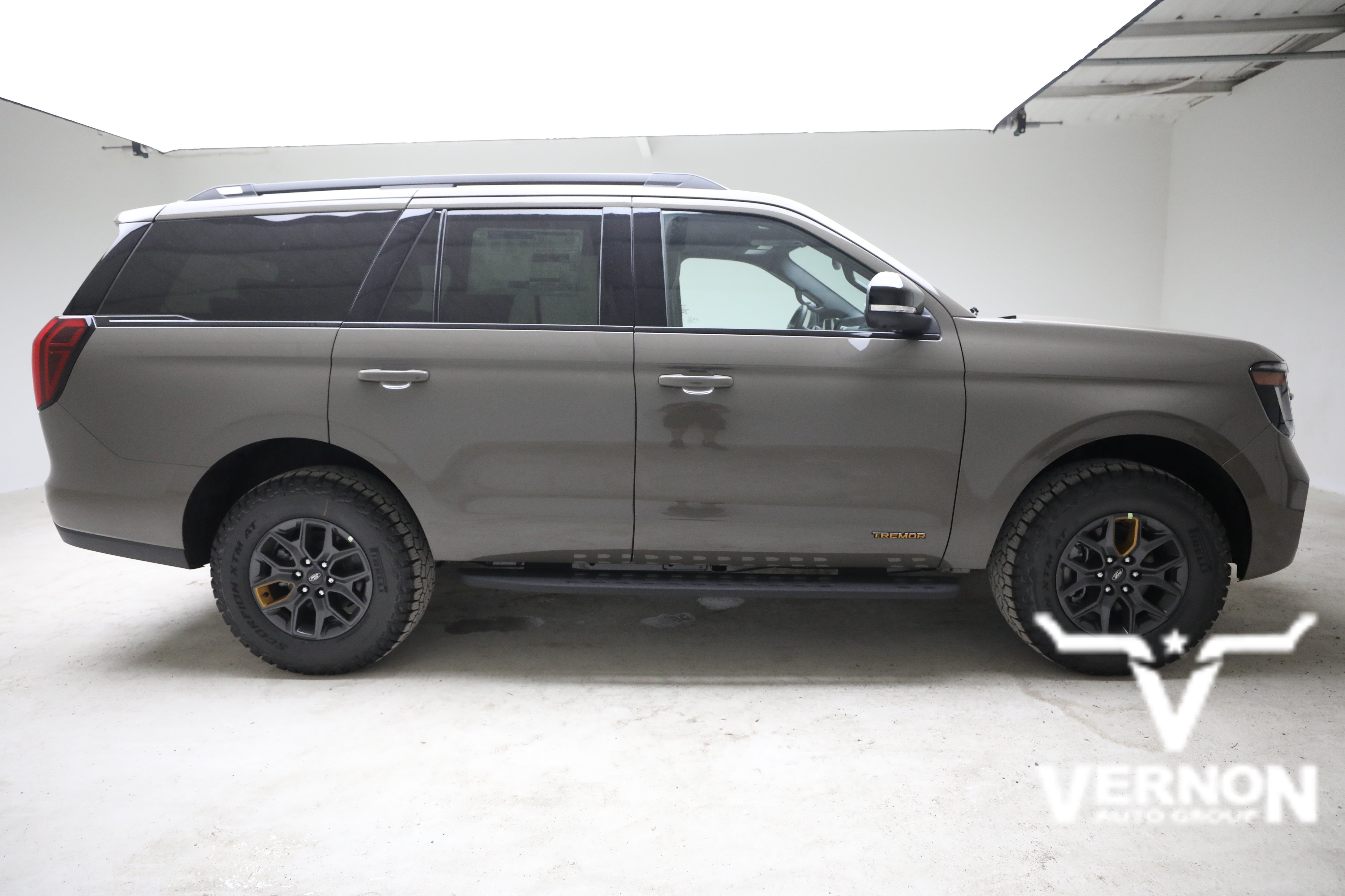 New 2027 Marsh Gray Ford  image 6