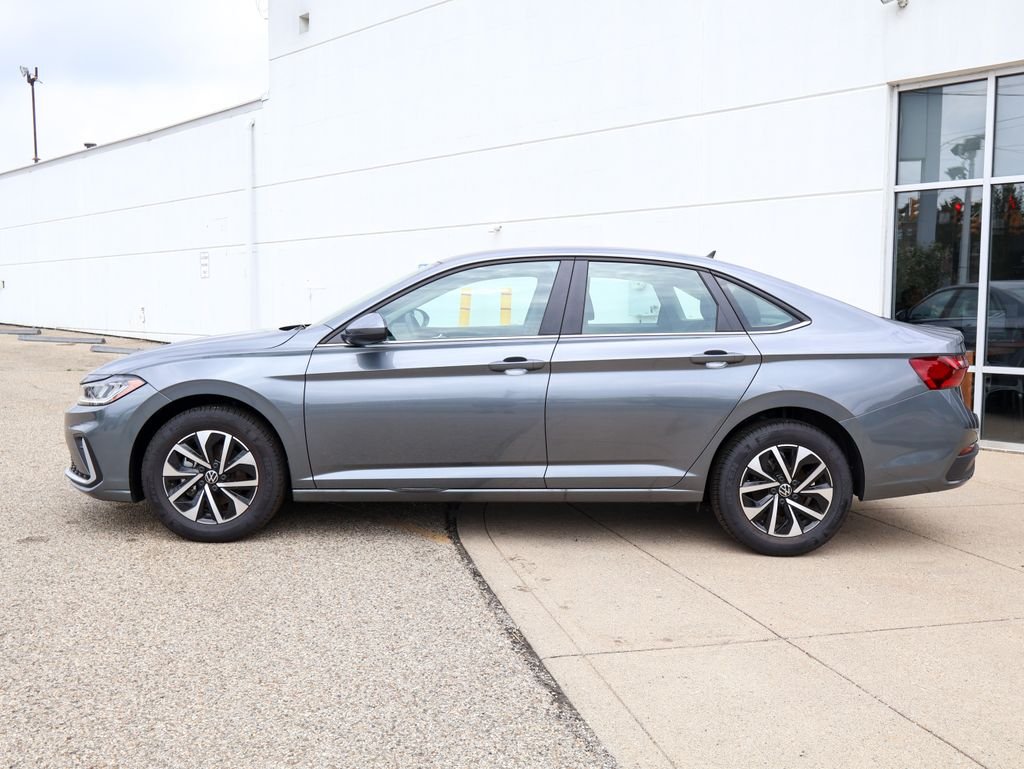 New 2026 Silver Volkswagen 1.5T S image 2