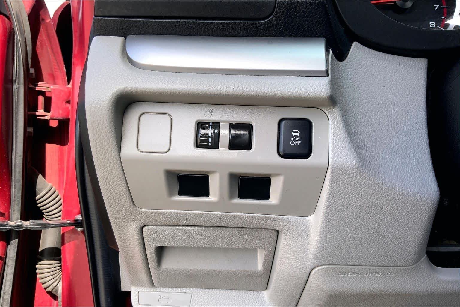 Used 2015 Venetian Red Pearl Subaru 2.5i Premium image 33