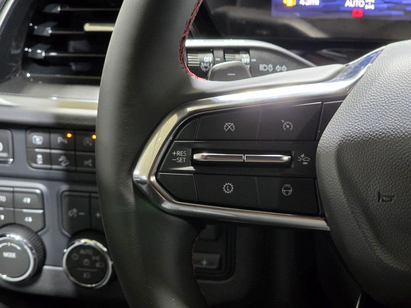2027 Chevrolet Suburban RST - Photo 35