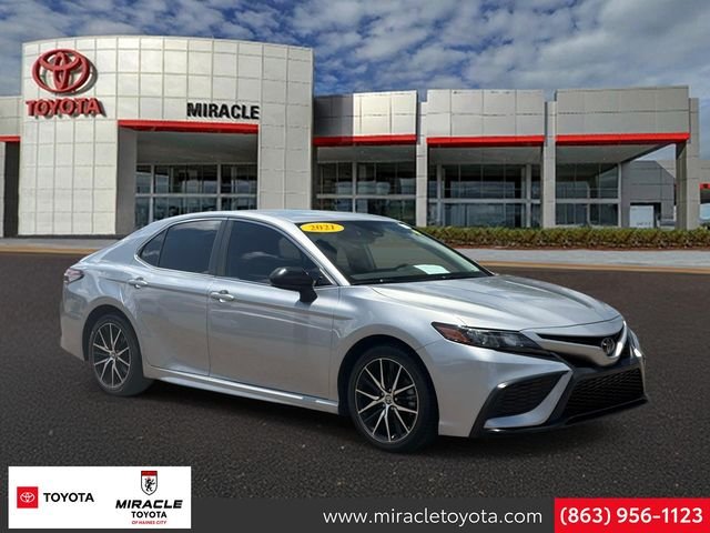 Used 2021 Silver Toyota SE image 1