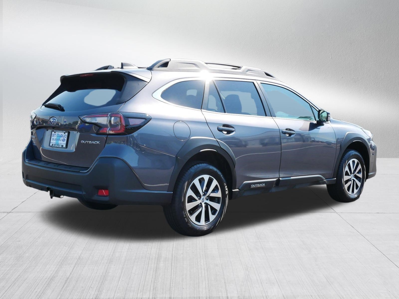 Used 2025 Magnetite Gray Metallic Subaru Premium image 7